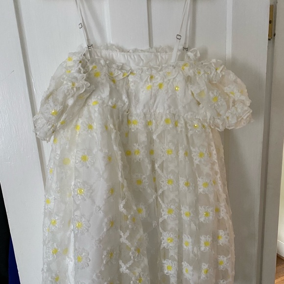 Unique Vintage Smak Parlor Babydoll Daisy Puff Sleeve Off-Shoulder Dress - Picture 8 of 10